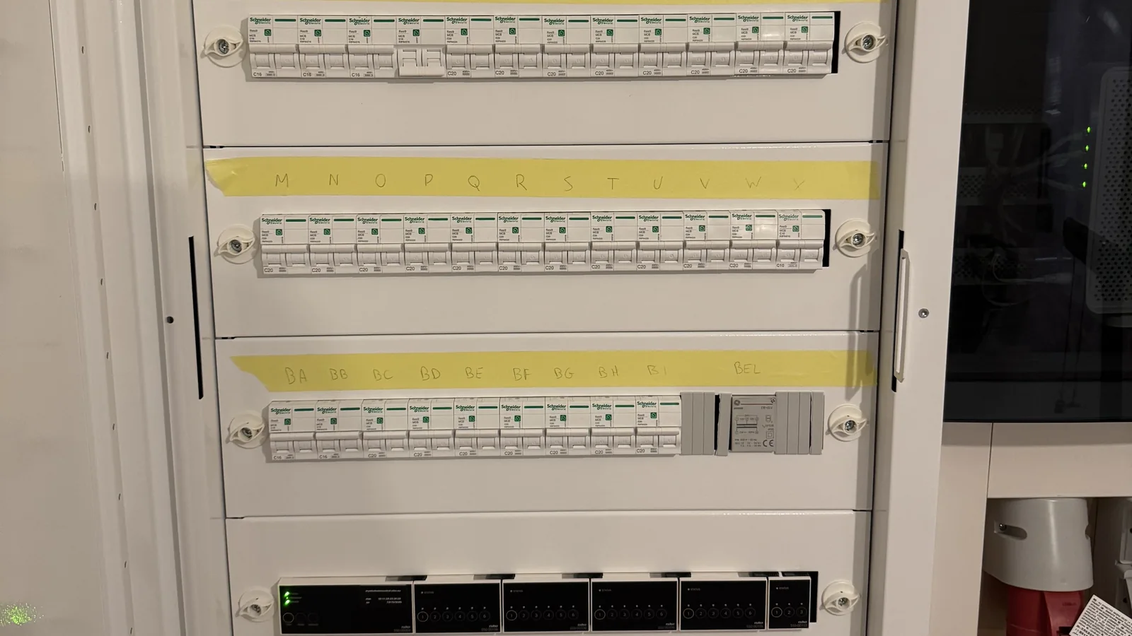 Domotica en elektriciteitswerken in Genk
